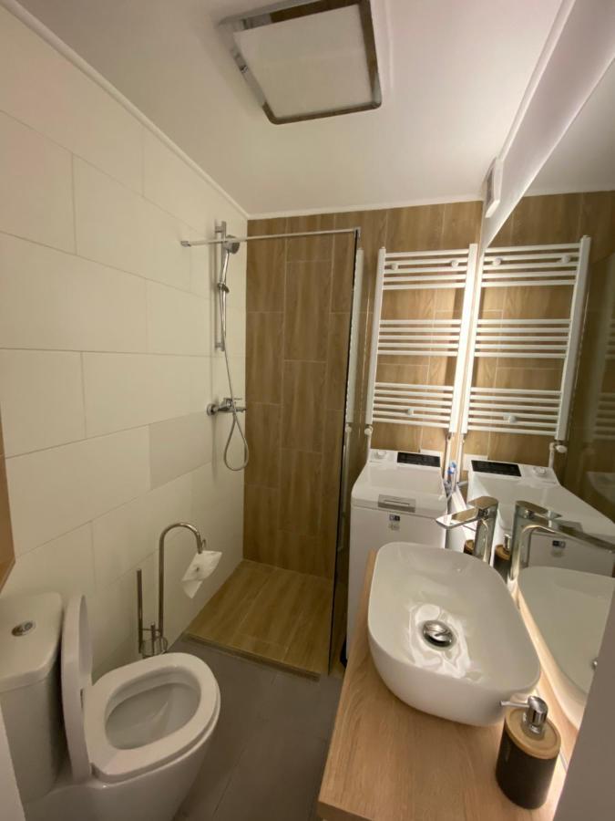 Cozy Apartment In The Business Area Of Bucureşti Eksteriør bilde
